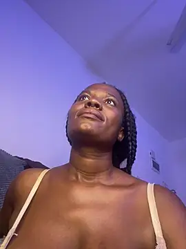Keylinda75 live cam on StripChat