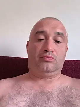 Michal_H_1982 live cam on StripChat
