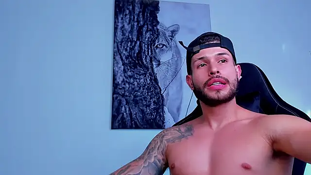 Santos_ramirez1 live cam on StripChat