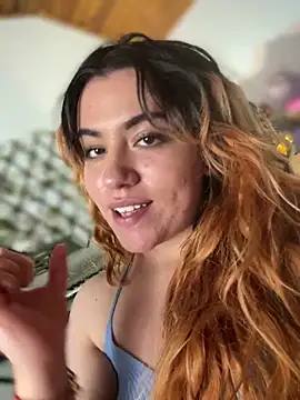 NikkiNix webcam