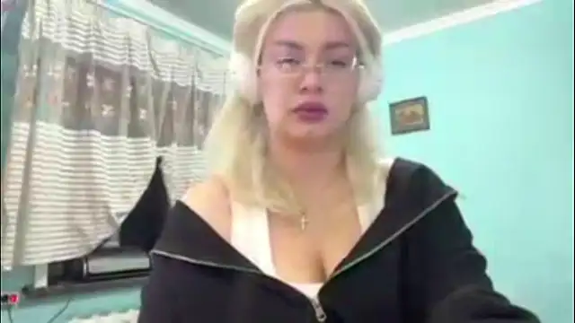 SpotlessParaffin webcam