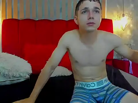 ZoeANDAlex_ webcam