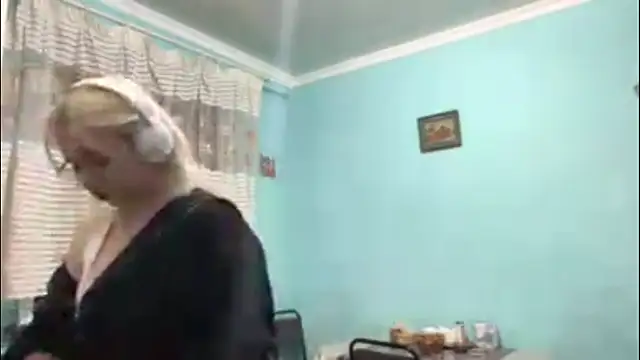 SpotlessParaffin webcam