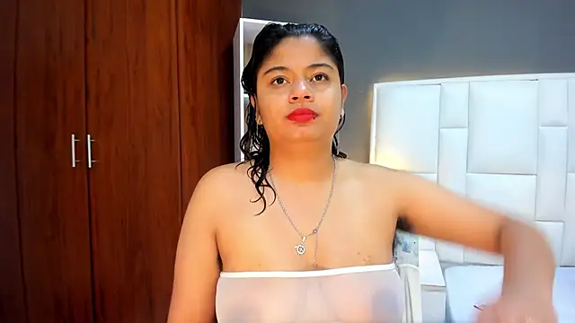 yeral2017 live cam on StripChat