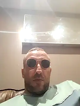 Tony88hgh live cam on StripChat