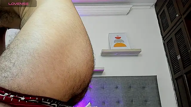 elliot_flame webcam