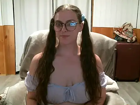 katie_kitten38 webcam