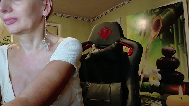HotLana69 webcam