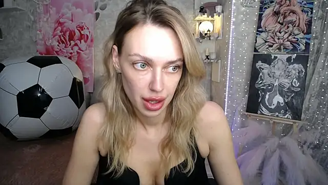 NickyAdamidi webcam