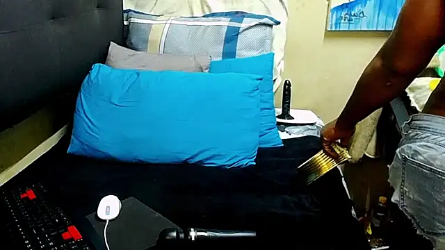 Brunettedevon33 webcam