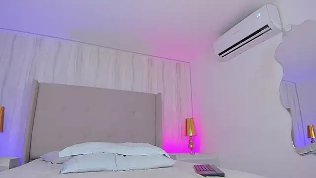 chloe_d webcam