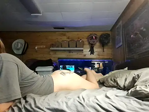 Ryan_and_Aurora webcam