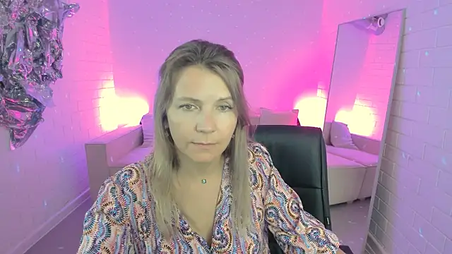 NicoleHitman webcam