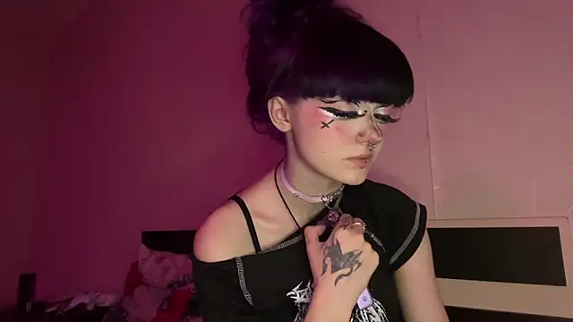 HolyCute webcam