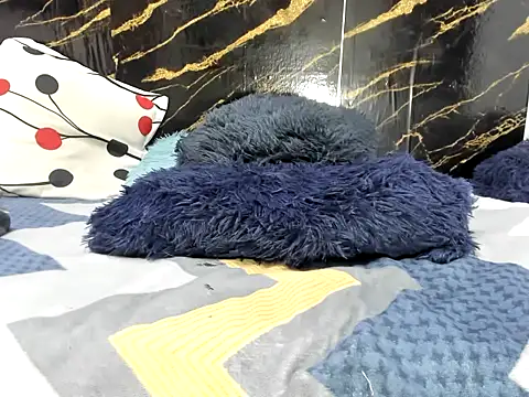 pbregon_boyx18 webcam