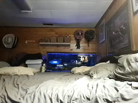 Ryan_and_Aurora webcam