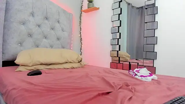 SHARONBLAKE2 webcam