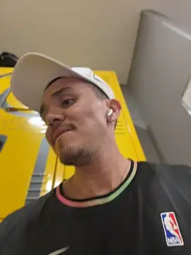 adam-rivera webcam