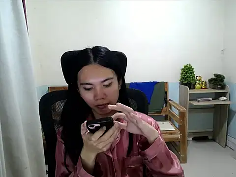 devine_goddess webcam