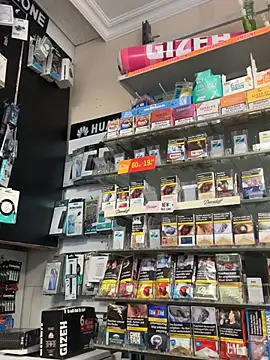 SkinnyLilly live sex cam