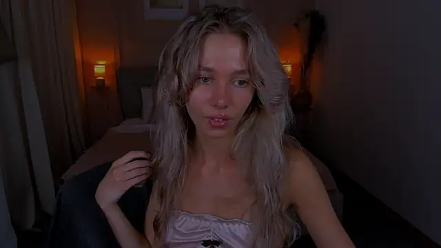 LuluAlis webcam