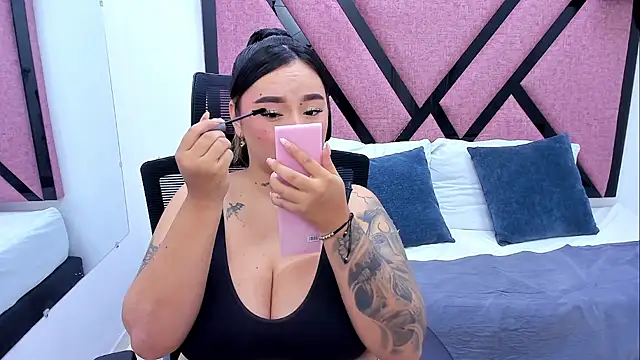MiaaCastroo webcam