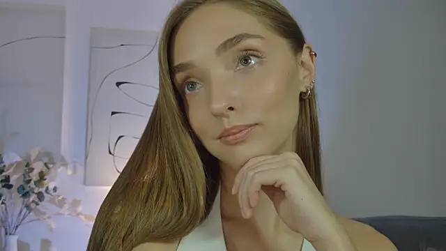 MilaVoss webcam