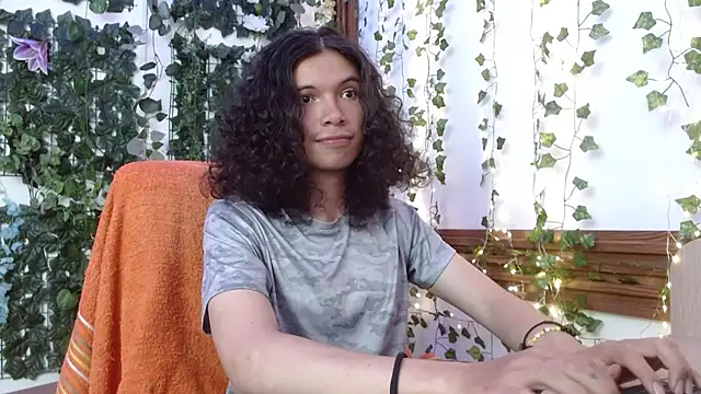 Frankie_Lm webcam