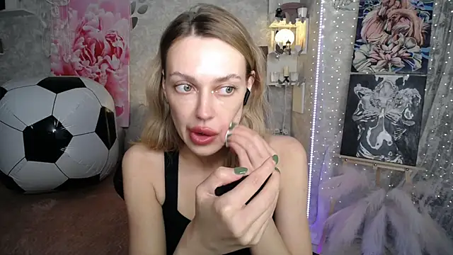 NickyAdamidi webcam