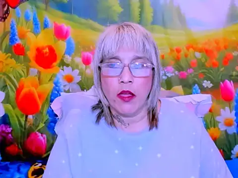 indianroxy webcam