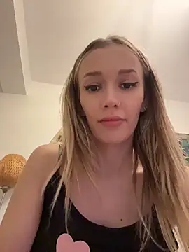 LucyAddison webcam