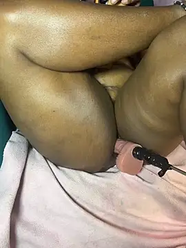 Hottywetsexy webcam