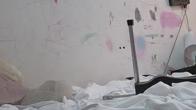 lucywhite13 webcam