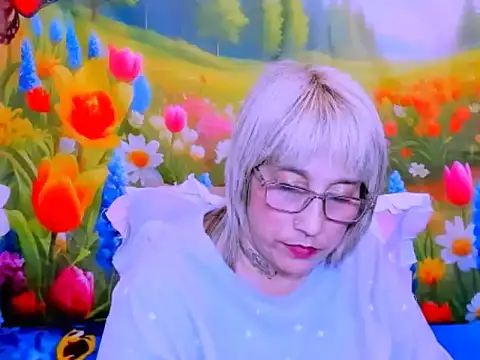 indianroxy webcam