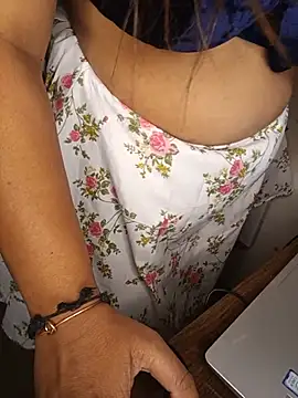 ruchi12 webcam