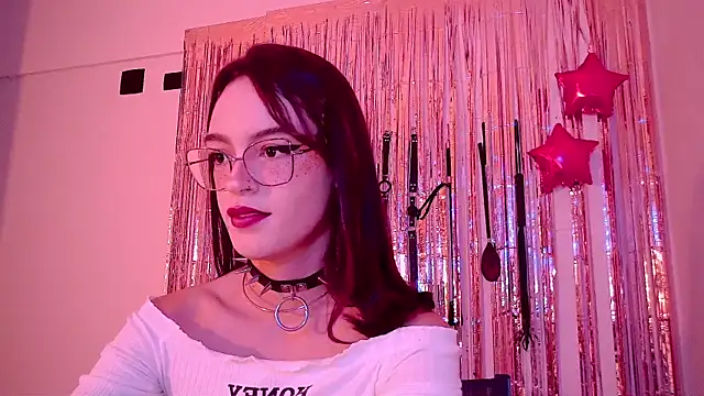 nina_kink - Nina_kink's free webcam - UK Sex Cams