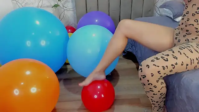katherine_glow live cam on StripChat