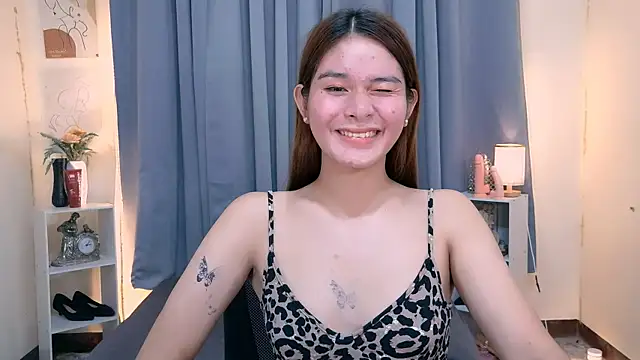 Mimi_Mckinley webcam