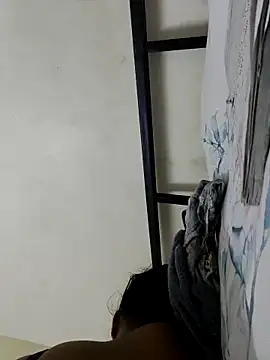 cute_girl_99 live cam on StripChat