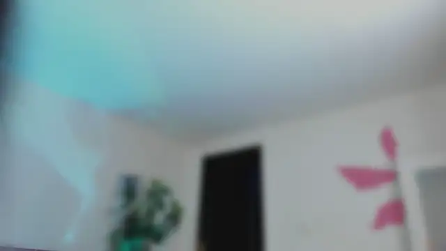 YariRose webcam