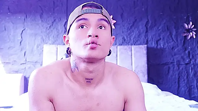 LiamDeep webcam