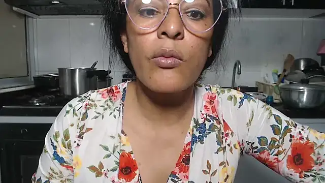 kateleyagrey webcam