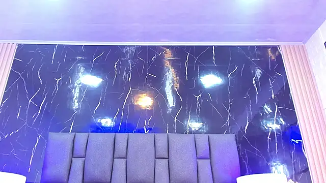 BustyGlow webcam