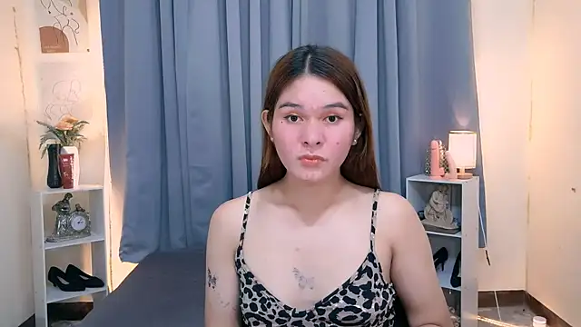 Mimi_Mckinley webcam