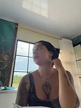 EmmyEvans1 webcam
