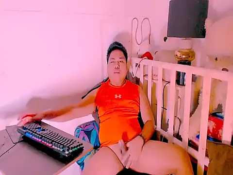 hardking_69 - Hardking_69's free webcam - UK Sex Cams