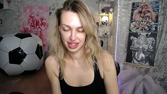 NickyAdamidi webcam