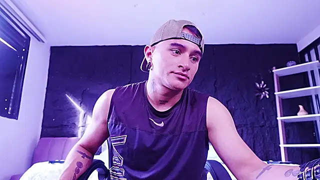 LiamDeep webcam