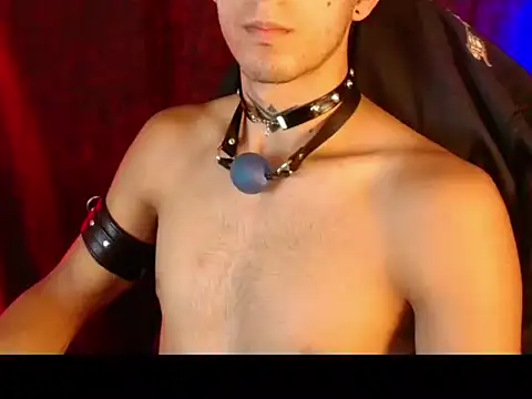 dark_men1 webcam