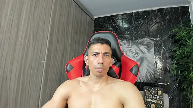 Erik_castle webcam